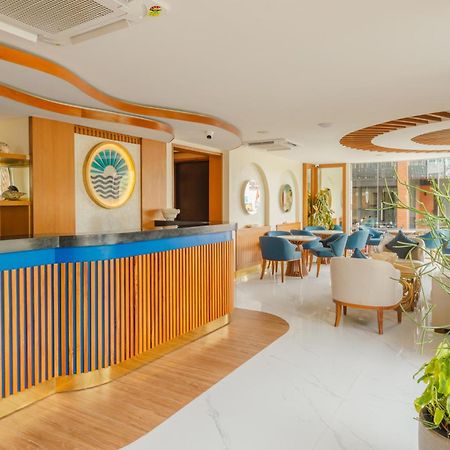 Umet Seaview Hotel With Free Airport Pick Up And Drop T&C Apply 馬累 外观 照片