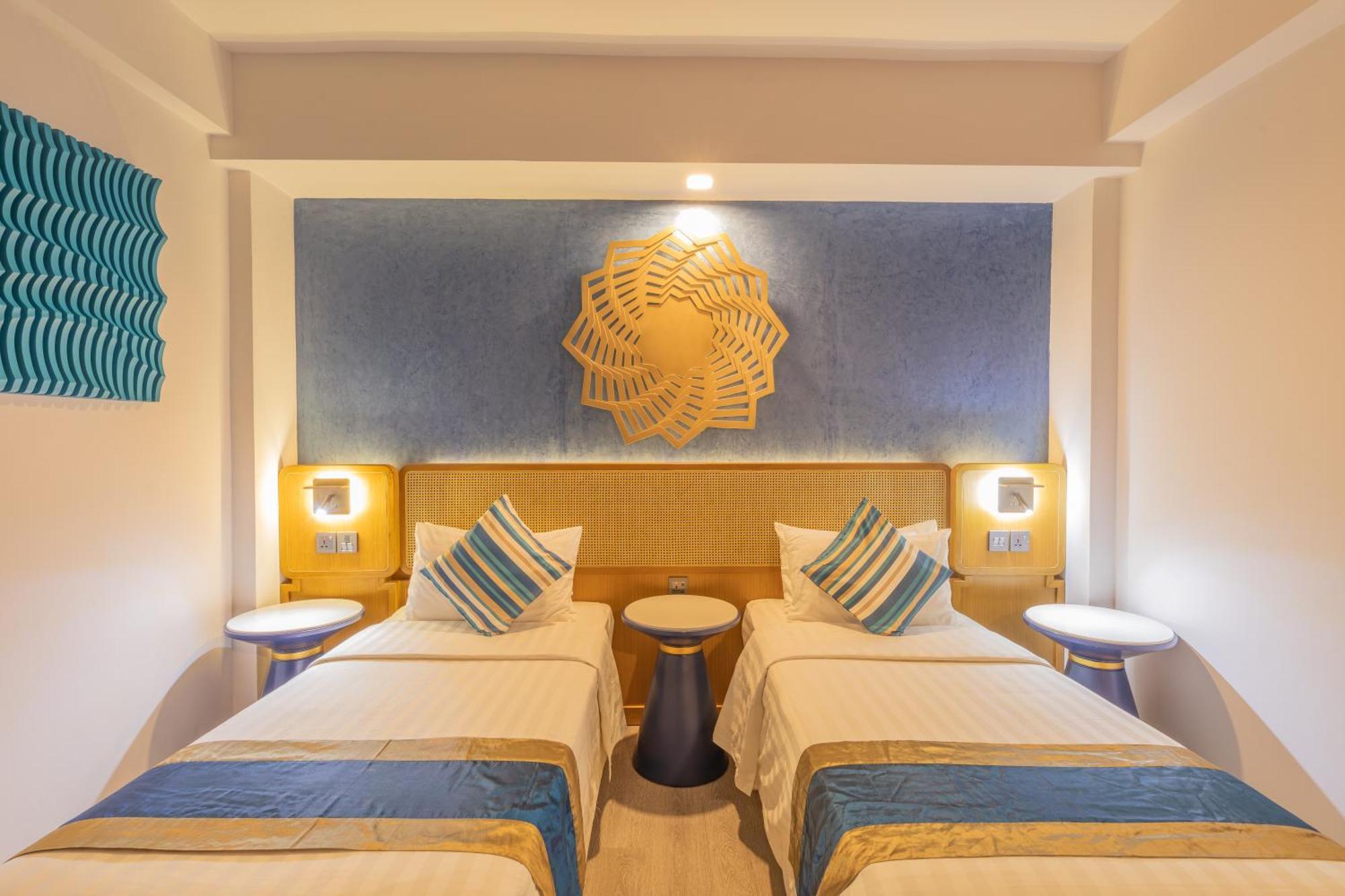 Umet Seaview Hotel With Free Airport Pick Up And Drop T&C Apply 馬累 外观 照片