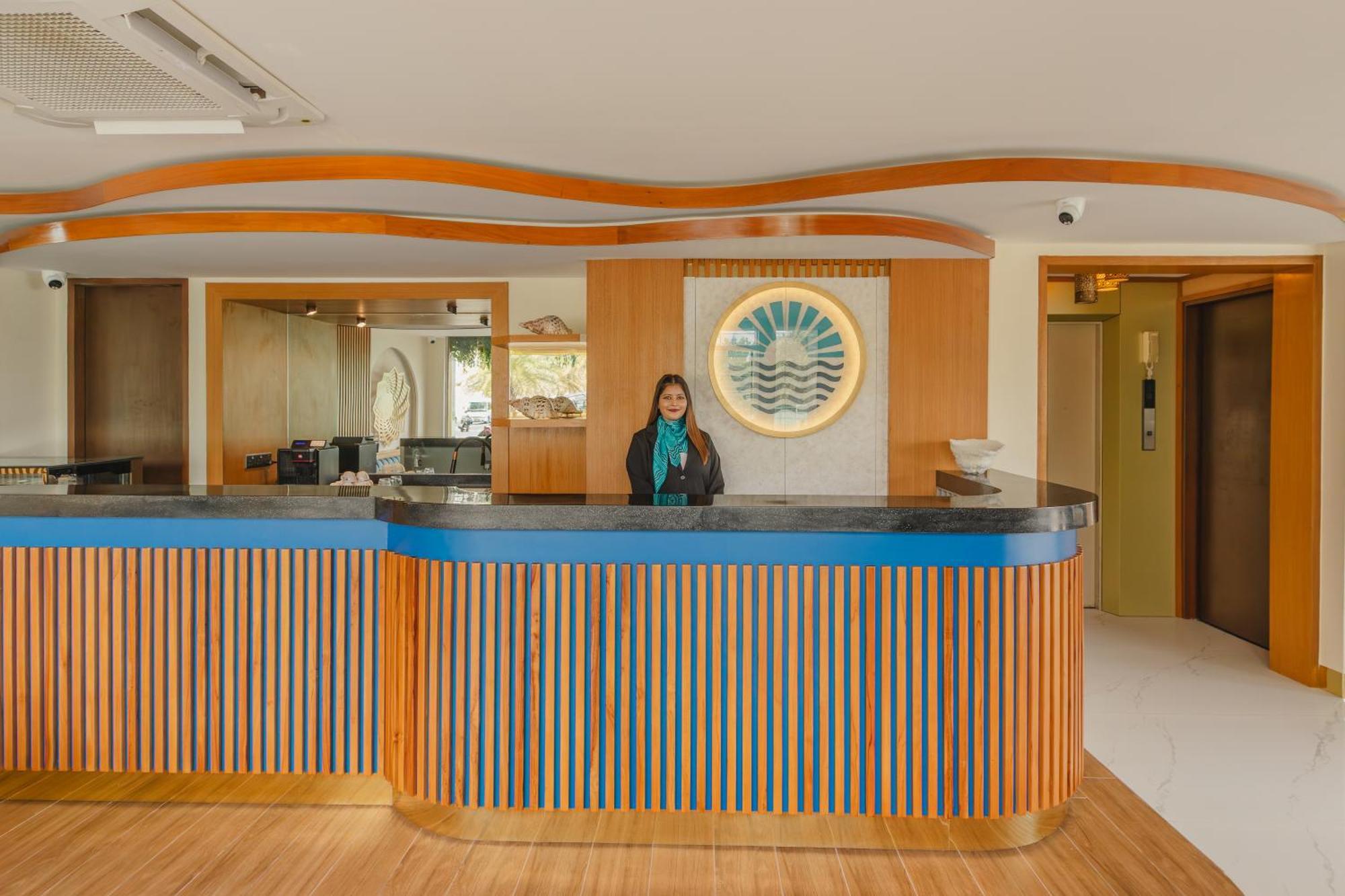 Umet Seaview Hotel With Free Airport Pick Up And Drop T&C Apply 馬累 外观 照片