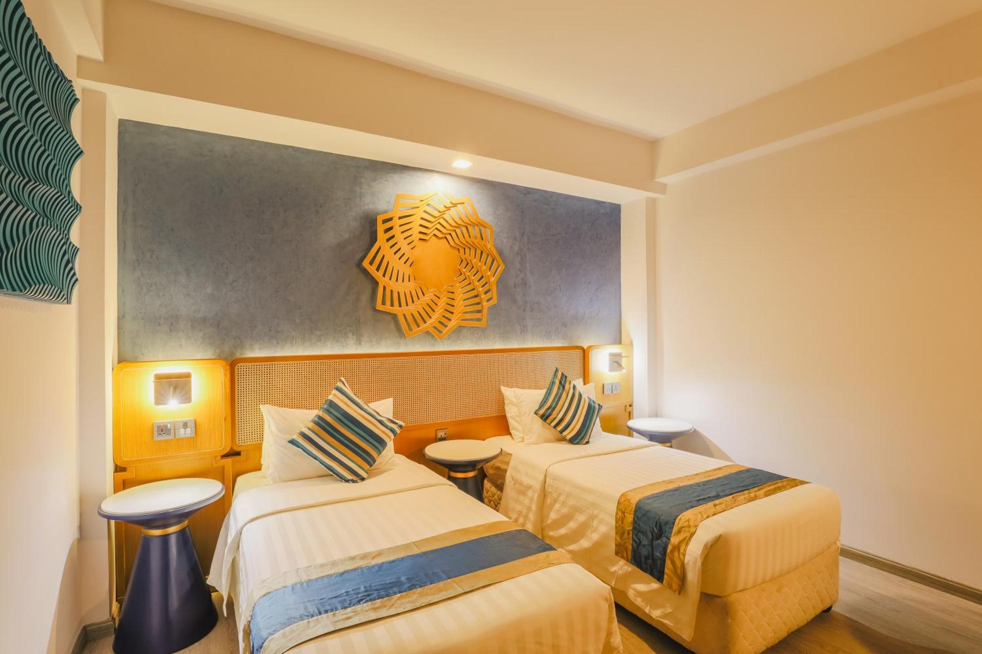 Umet Seaview Hotel With Free Airport Pick Up And Drop T&C Apply 馬累 外观 照片