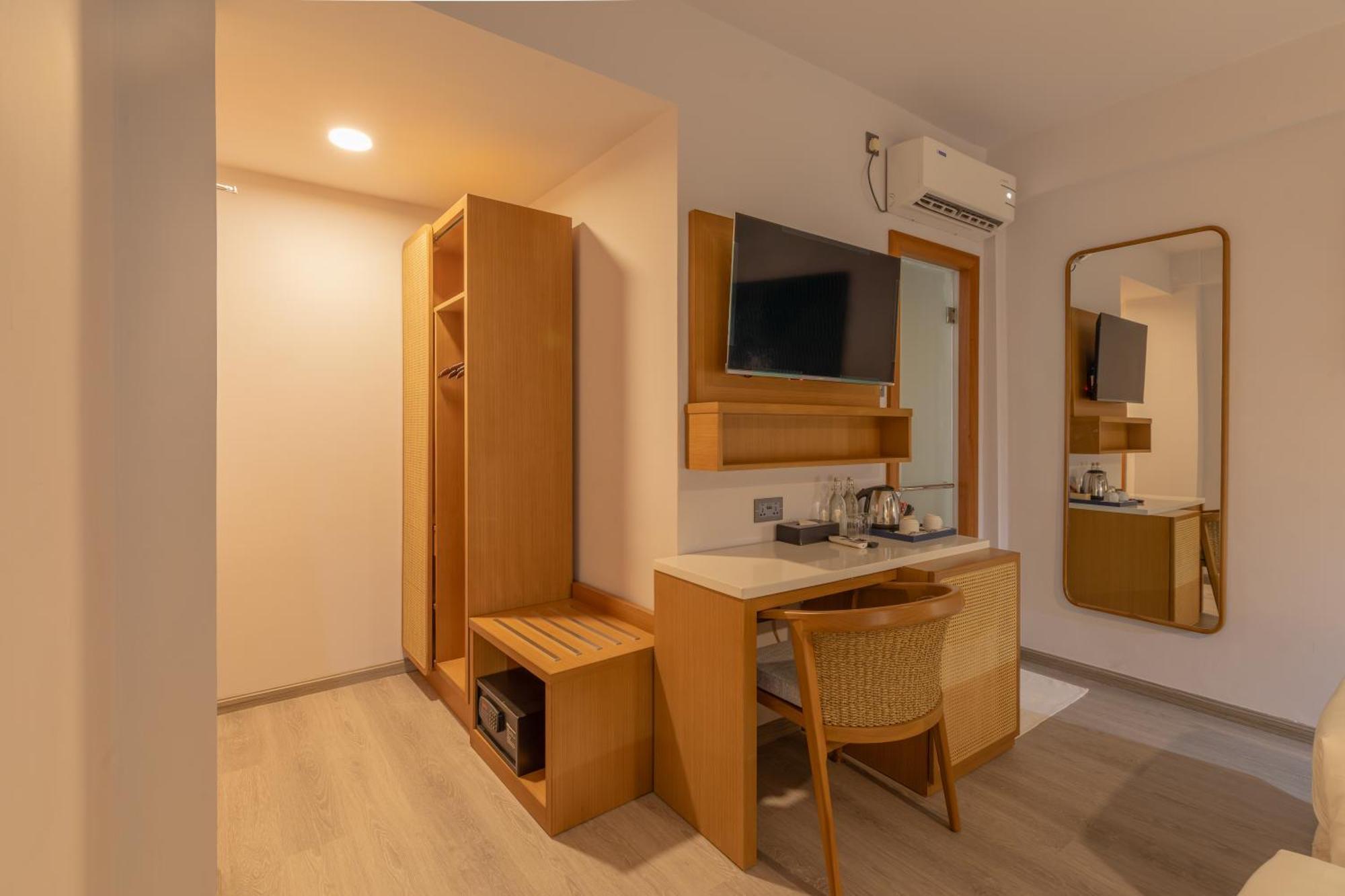 Umet Seaview Hotel With Free Airport Pick Up And Drop T&C Apply 馬累 外观 照片