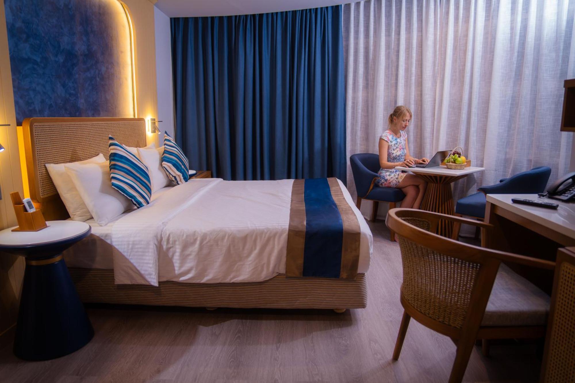 Umet Seaview Hotel With Free Airport Pick Up And Drop T&C Apply 馬累 外观 照片
